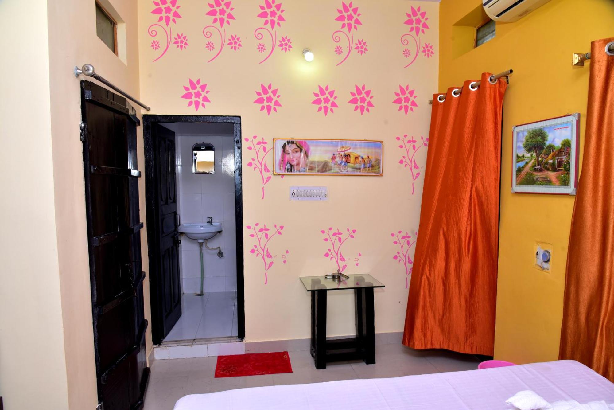 Hotel Moon Light Pushkar Ngoại thất bức ảnh