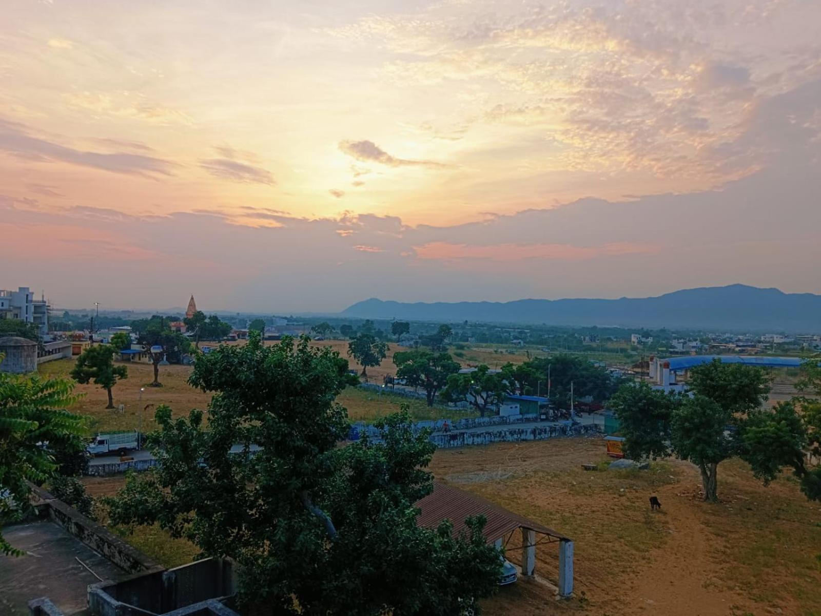 Hotel Moon Light Pushkar Ngoại thất bức ảnh